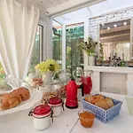 House Garden Loft Отель типа 