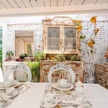 Bed & Breakfast House Garden Loft