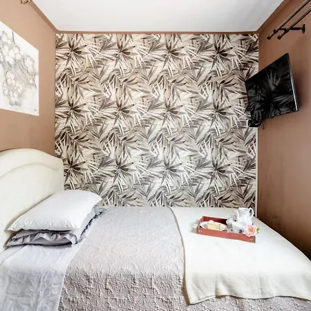 לינה וארוחת בוקר House Garden Loft *
