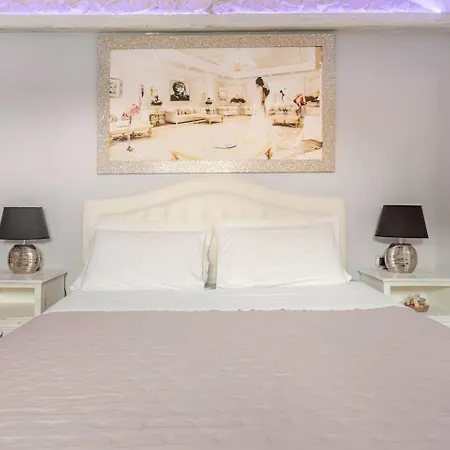 House Garden Loft Bed and Breakfast