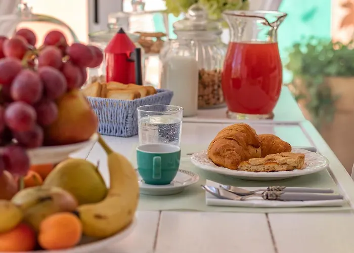 House Garden Loft Bed & Breakfast