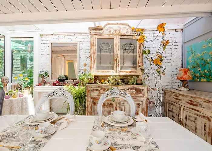 Couette-café House Garden Loft